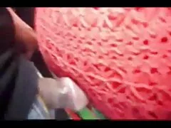Nutella chơi trên mặt phim xes ba da đất
